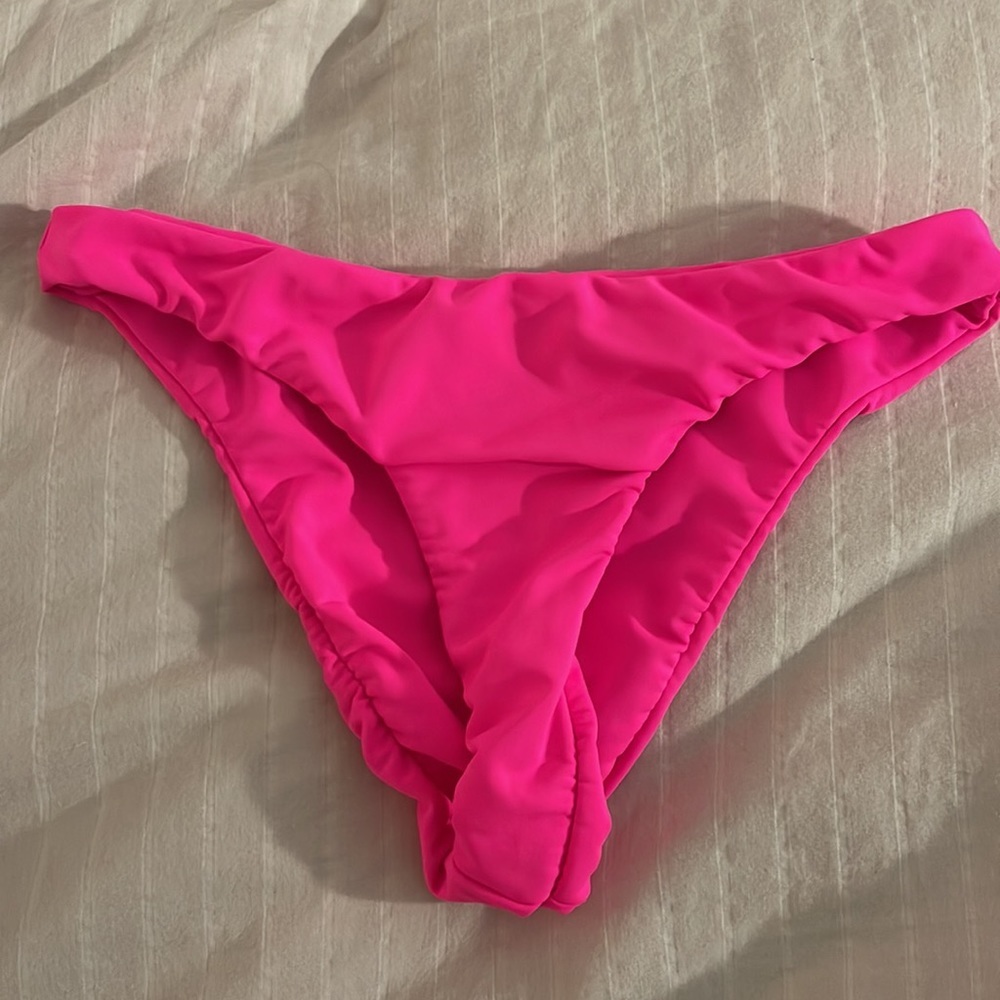 Good American Neon Pink Bikini - Picture 3 of 4